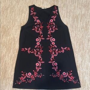 Entro Black and Pink Sheath Mini Dress Sleeveless Crew Neck